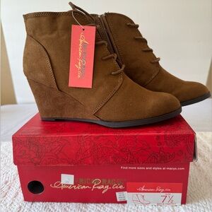 NWB- American Rag CIF Bailey Lace -Up Wedge  Chestnut  Size 7 1/2